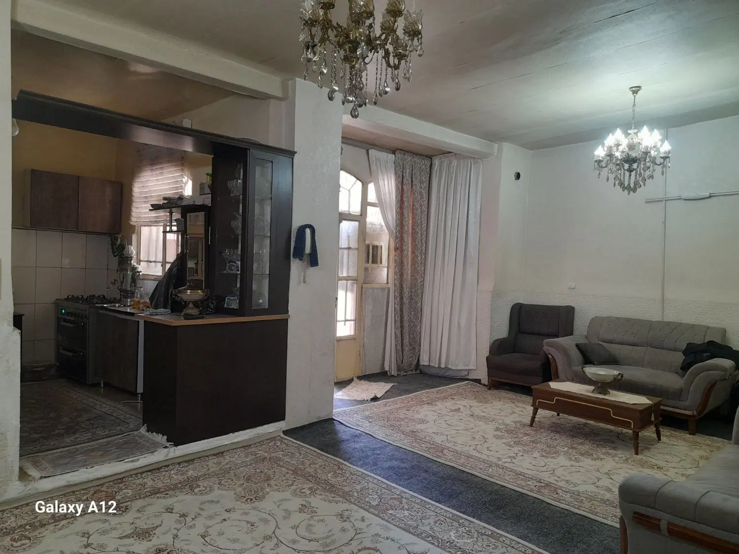 ملک فروشی
