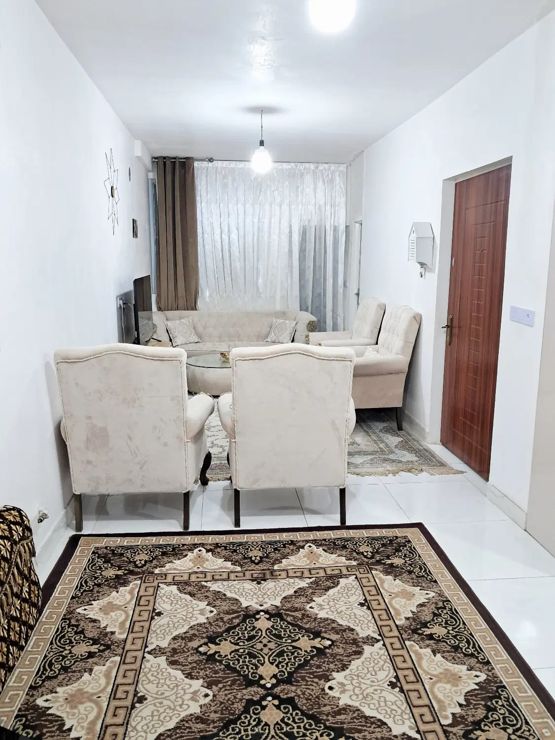 خانه ویلایی دو طبقه مناسب سکونت