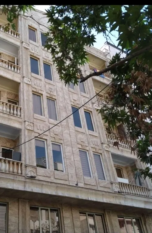 فروشی غرب تهرانپارس۱۹۲متر ۳ خواب تک واحدی