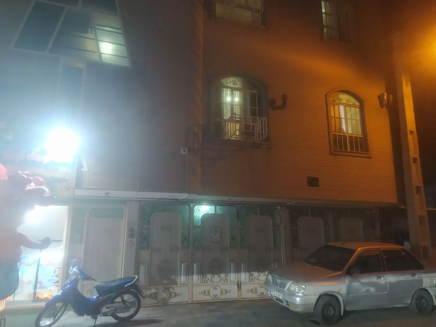 فروش واحد ۷۵متری طبقه دو