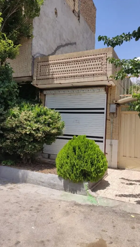 اجاره مغازه ۱۸ متری امیر اباد