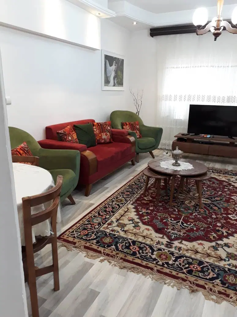 اجاره ی آپارتمان بسیار تمیز یه خوابه