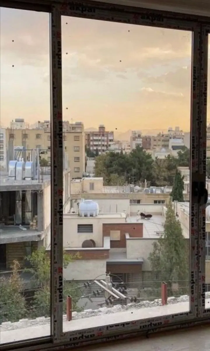 فروش آپارتمان نوساز ۲۰۰متری