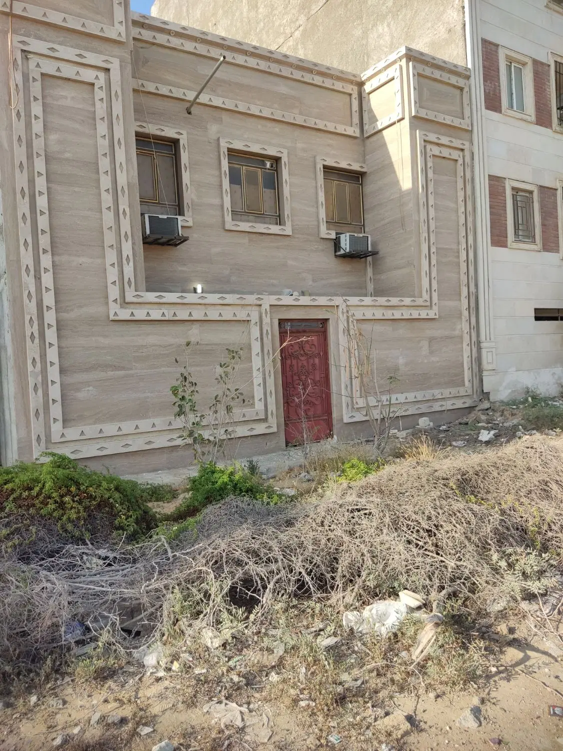 منزل دو طبقه