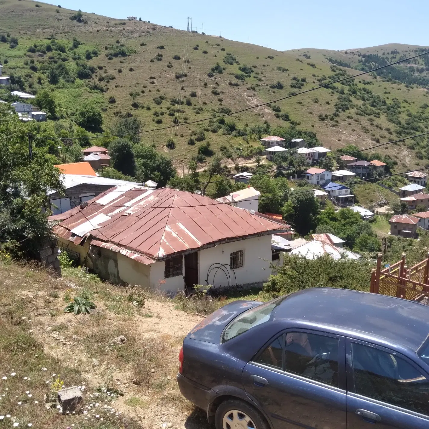 گرسماسر ییلاق ۱۹۲ متر زمین باخانه