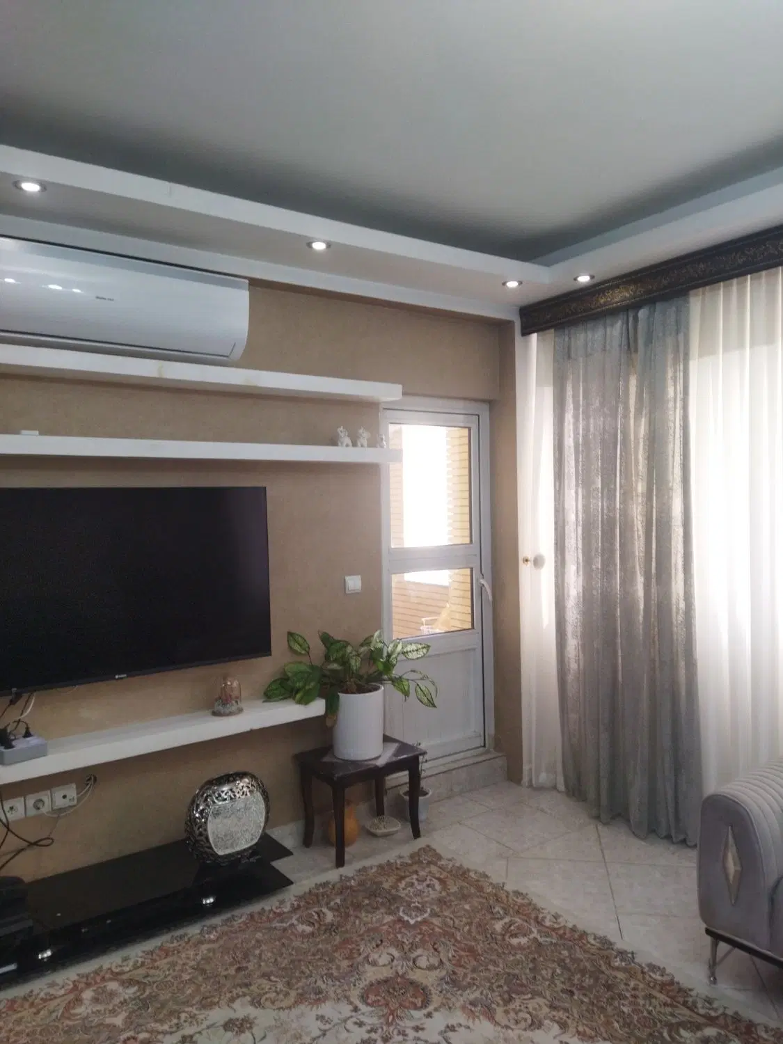 رهن اجاره ۱۰۵ متری .شقایق اندیشه