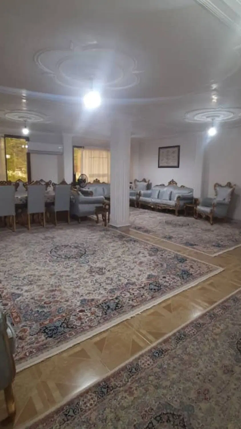 واحدی ۱۳۰متری پارکینگ دار تک واحدی