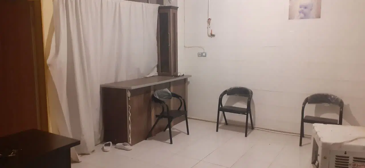یک واحد جهت سکونت، دفتر کار، مطب اجاره داده میشود