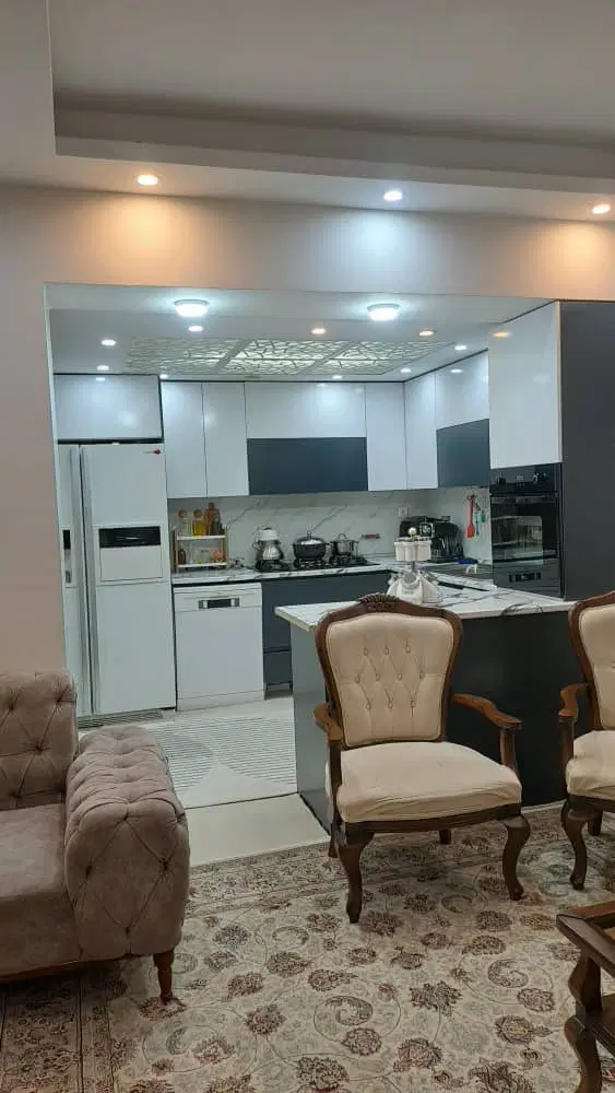 فروش فاز۳ هواپیمایی ۱۰۵متر ۲خواب فول لاکچری
