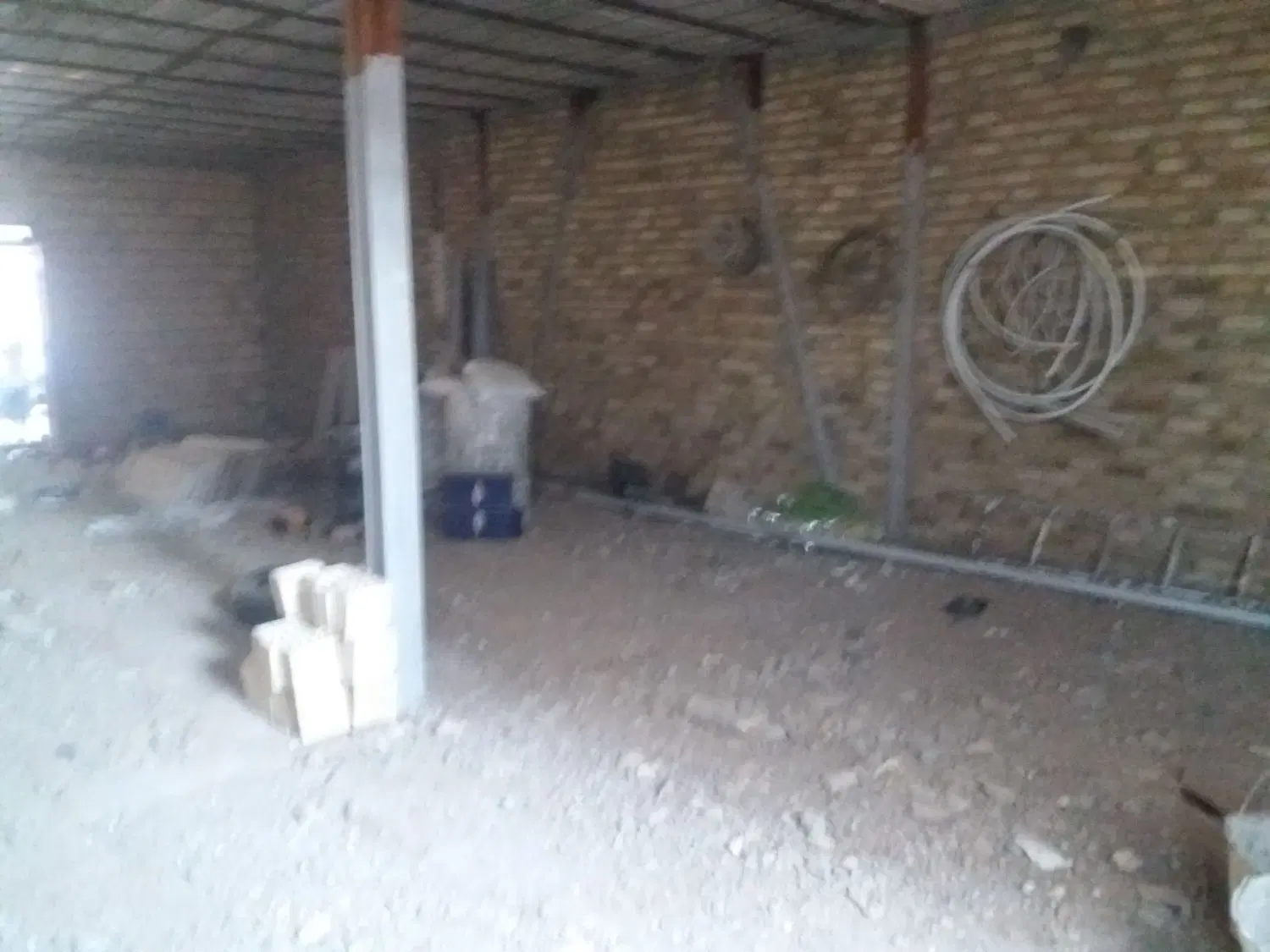 عنبار۲۰۰ متری