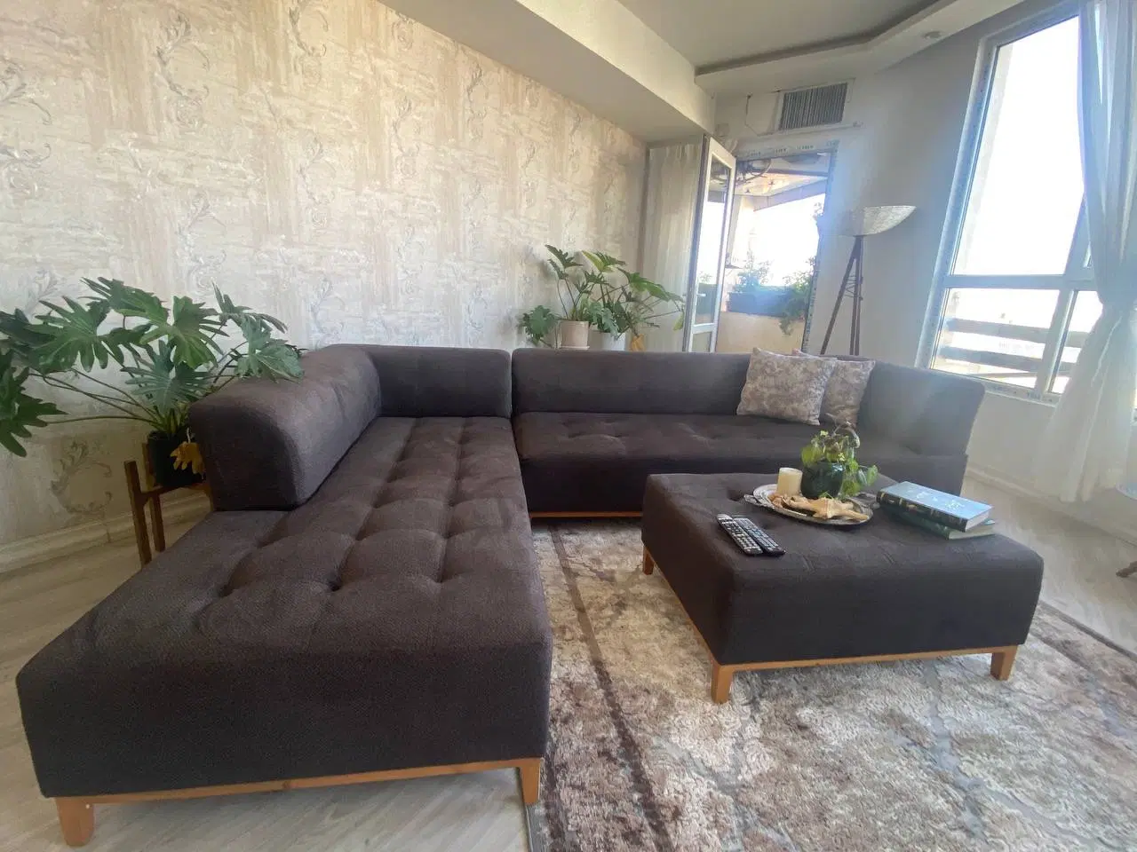 ۱۱۰ متر هاشمیه ۸ همکف حیاط دار