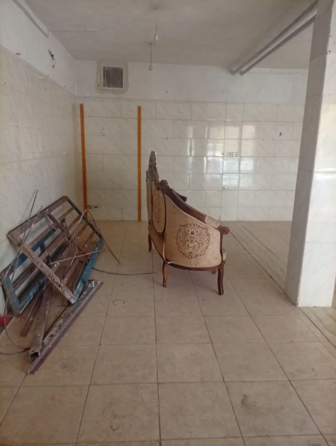 اجاره دو باب مغازه