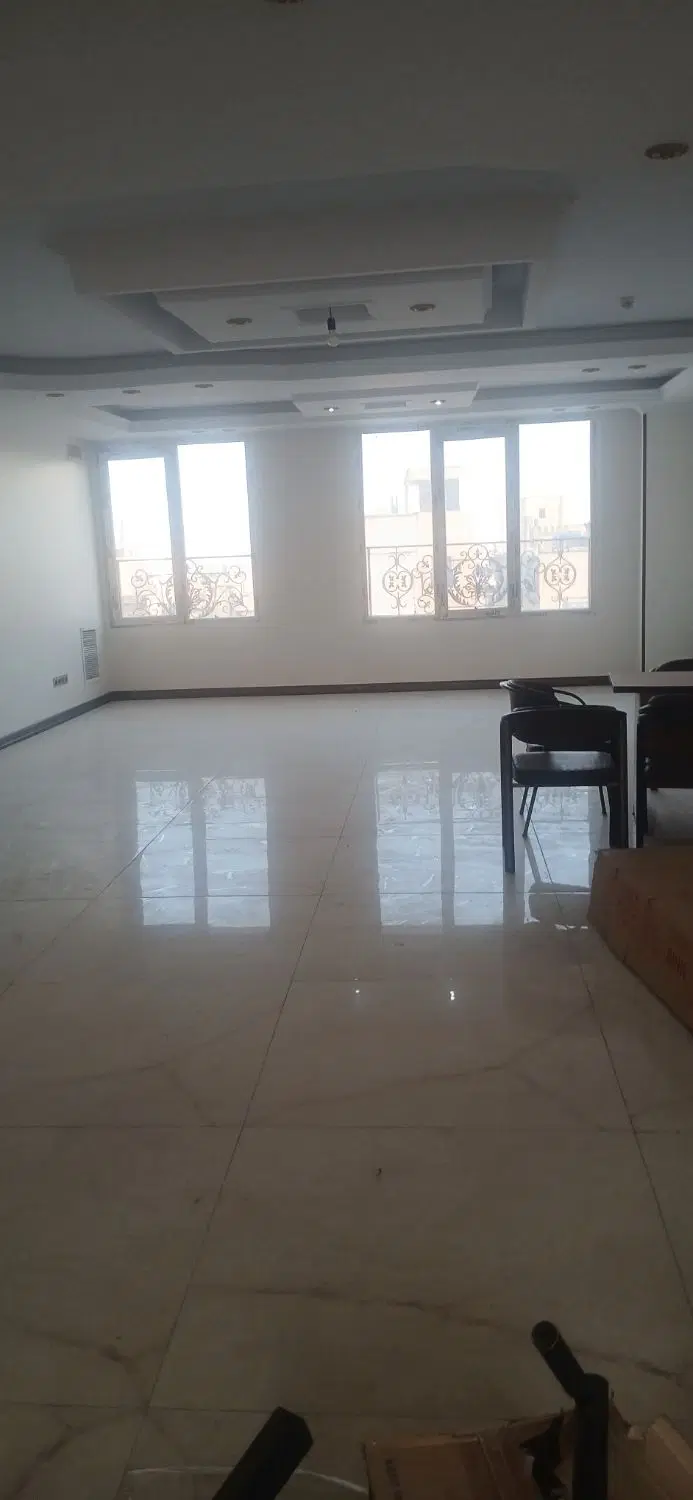۱۴۰متر سه خواب فول امکانات (اوستا )