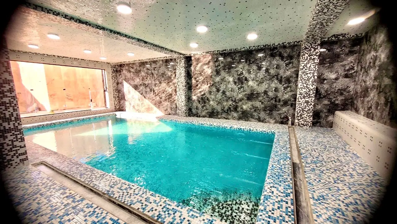 اجاره روزانه ویلای استخر دار کردان