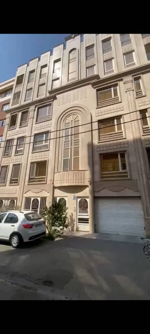۹۶متری تراورتن جنت جنوبی_بالکن قابل چیدمان