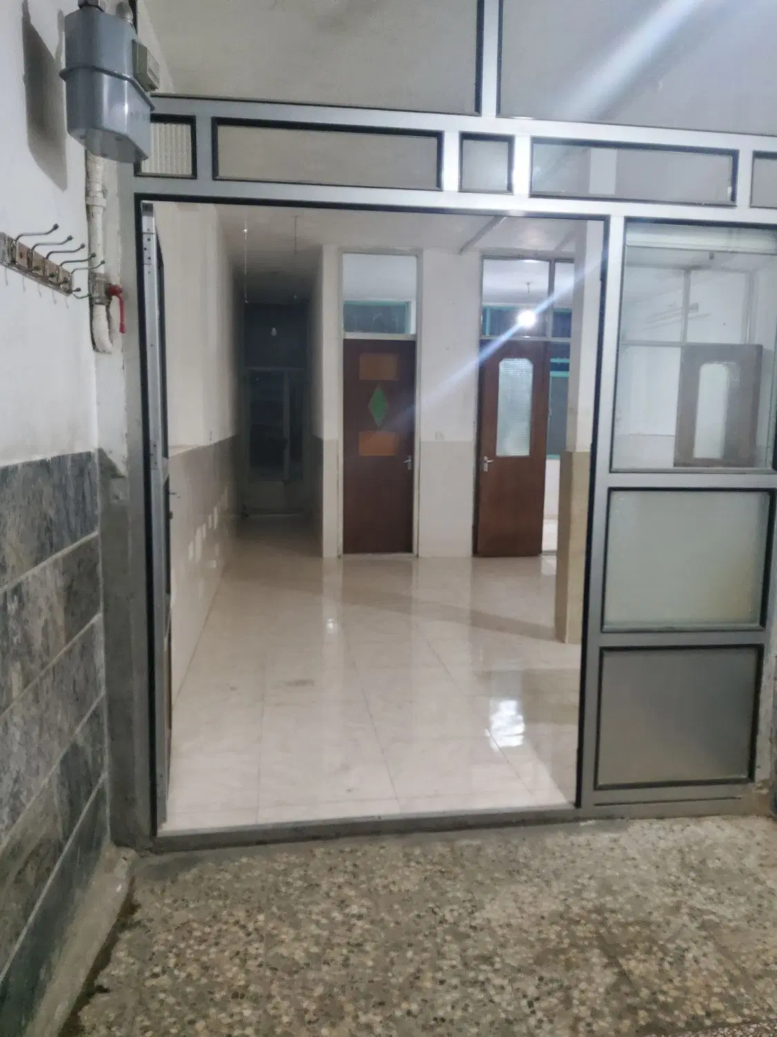 منزل همکف دربست جای پارک دو موتور