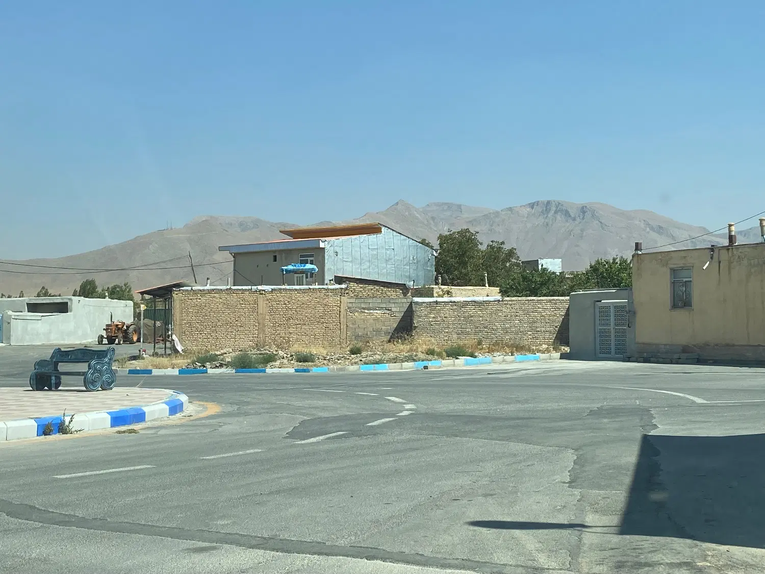 زمین مسکونی