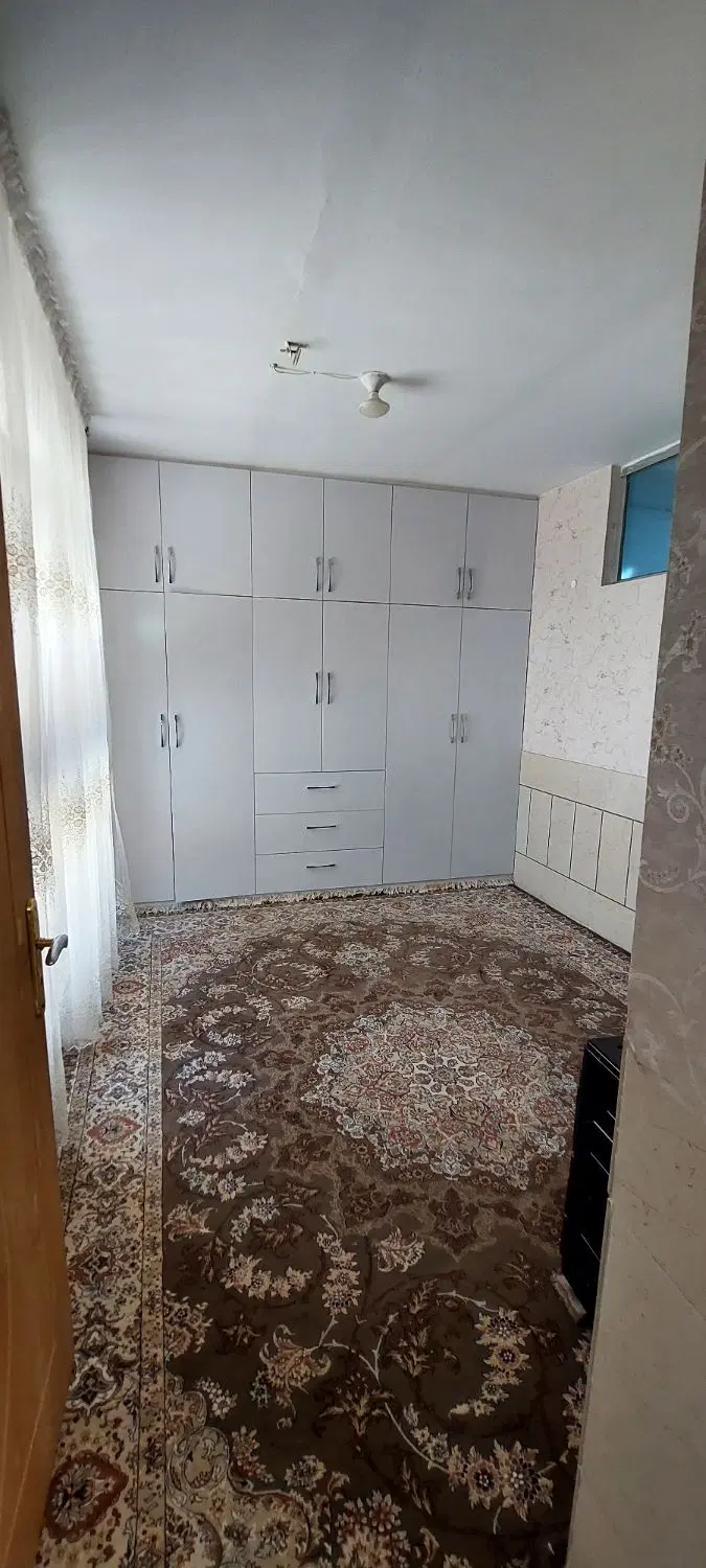 منزل یک طبقه ویلایی، فلاورجان ، بلوار دانشگاه