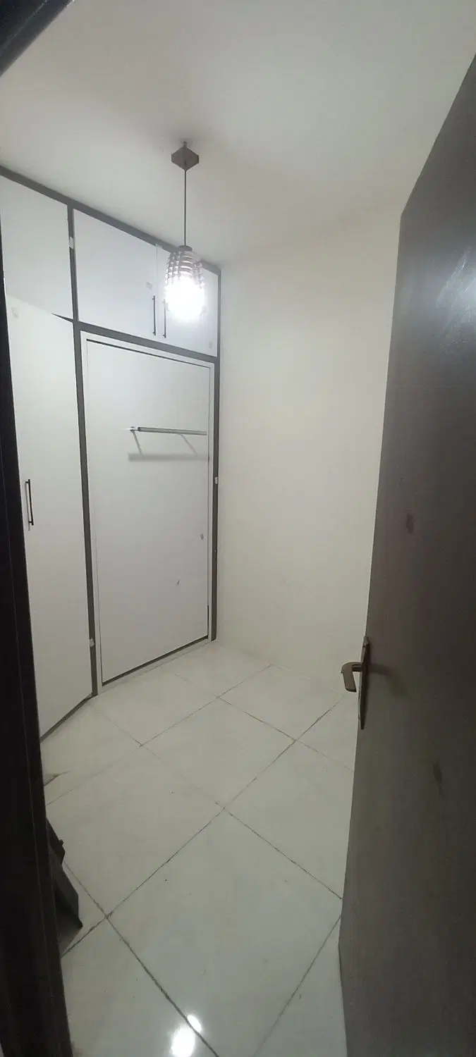 همخانه موجه