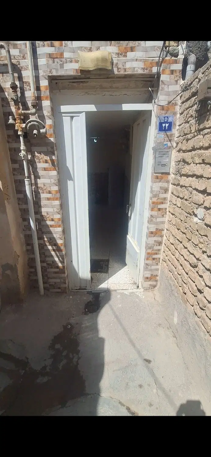 خونه ویلایی یک طبقه.۱۴۰متری دلباز.خرازی.صمدیه