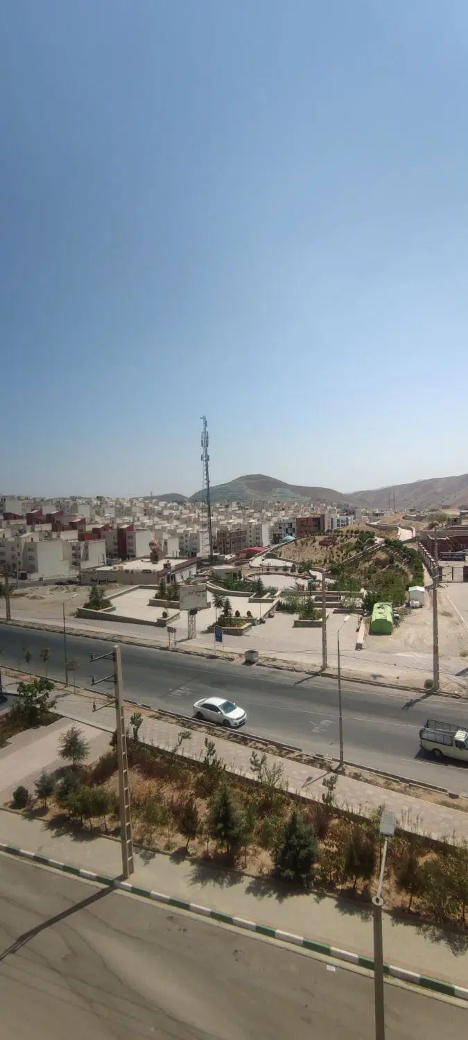 واحد ویو دار رو به پارک سالن جنوبی  خیابان ولیعصر