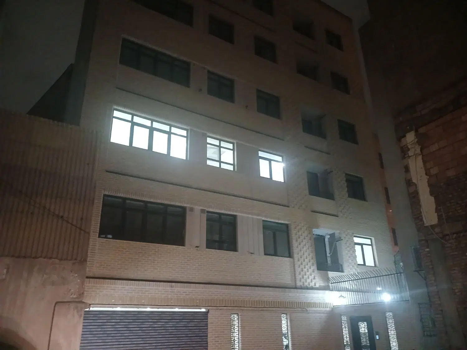 واحد ۹۵ متری