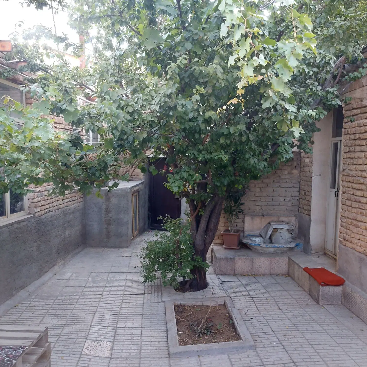 خانه ویلای ۱۹۸ متری_ سند۶ دانگ _مناسب ساخت_خ عباسی