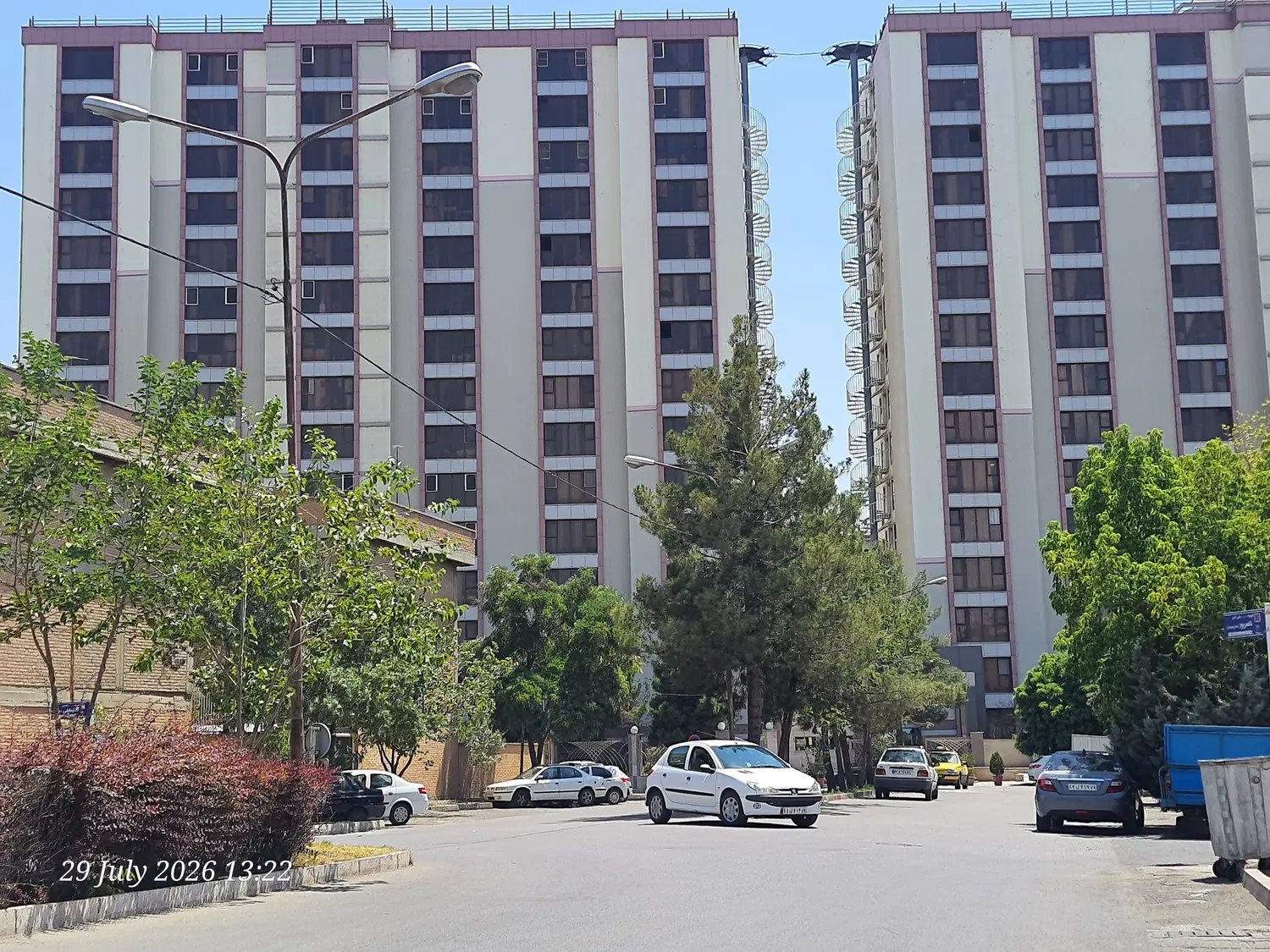 ۷۰ متری برج آسمان