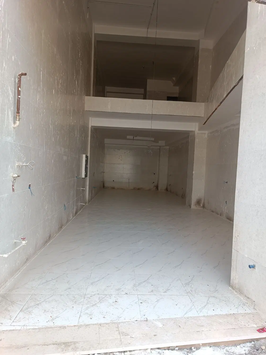 فروش مغازه ۹۰متری