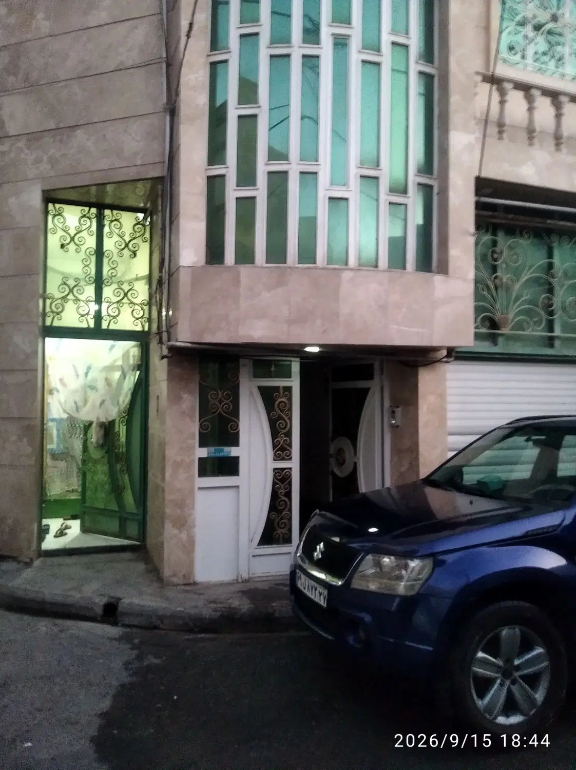 آپارتمان همکف خاقانی مرکز شهر