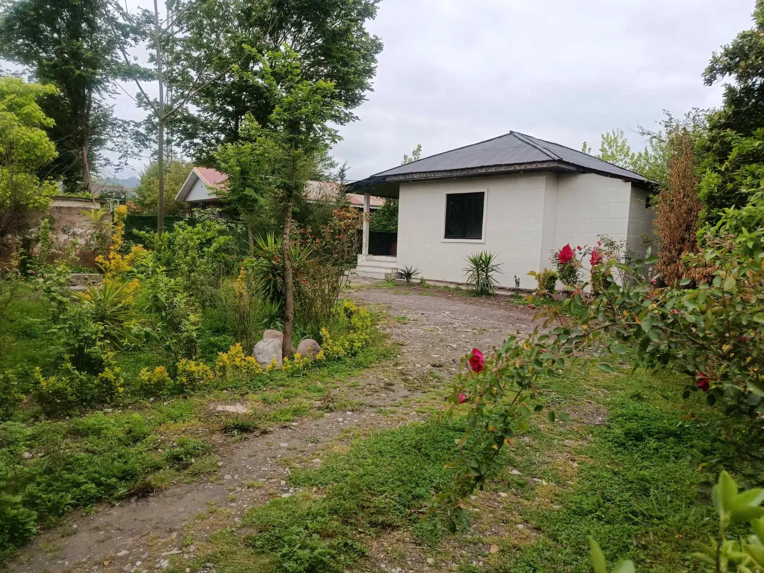 خانه ویلایی سنددار،مزایده