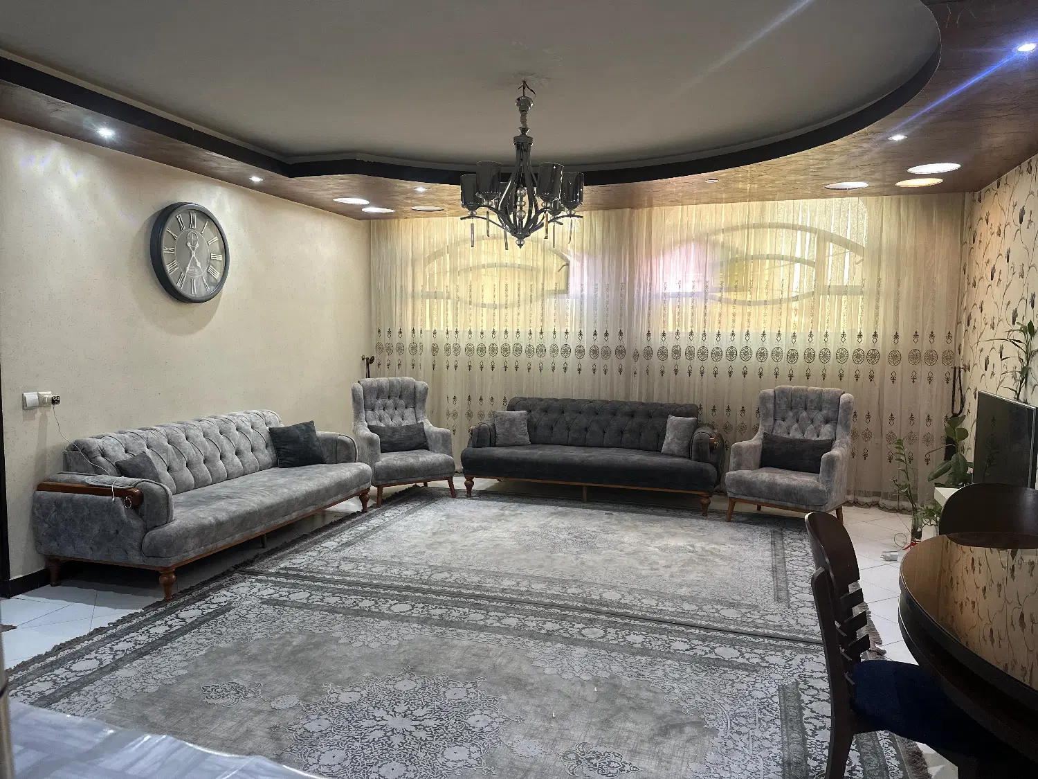 آپارتمان فروشی عطار۹۶ متری