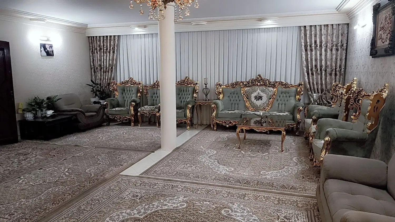 منزل ویلایی در سه واحد مجزا