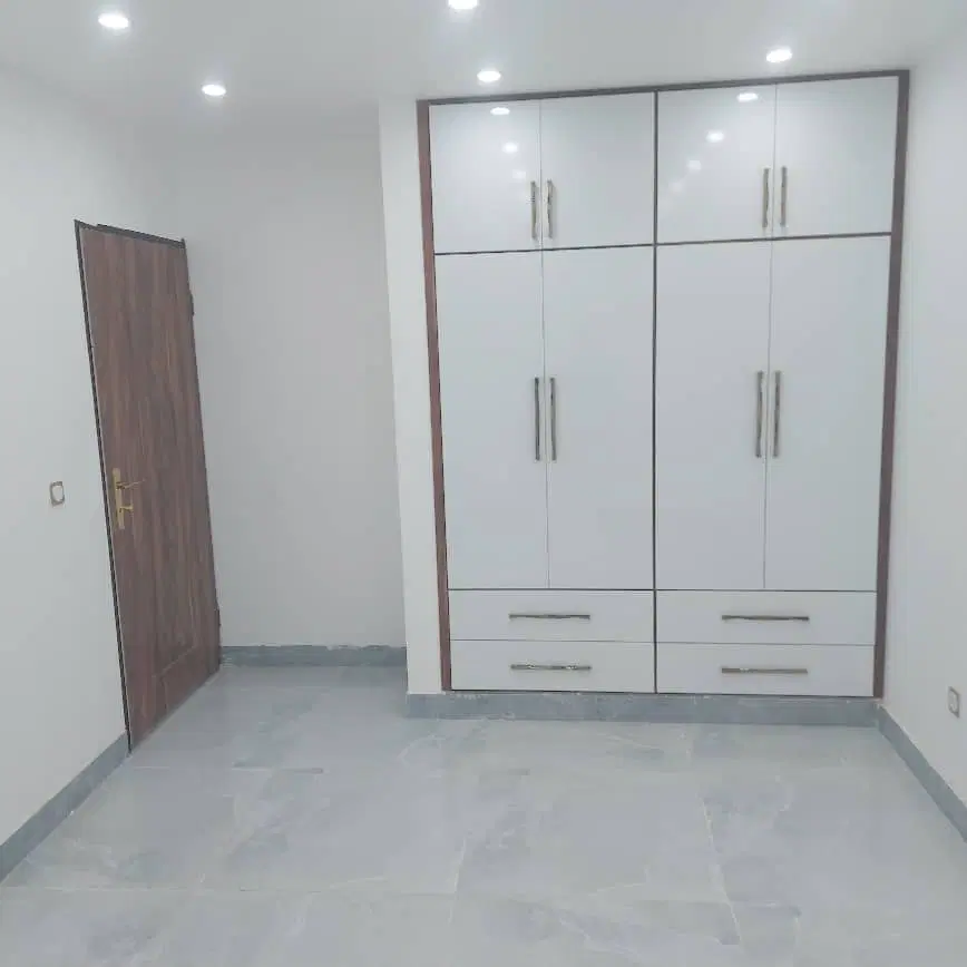 طبقه همکف دوخواب تنگک دوم