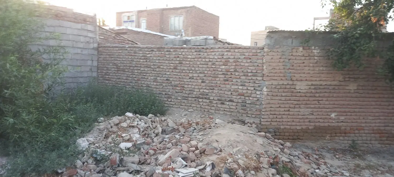 زمین سند دار ۱۵۰متری در گلمغان