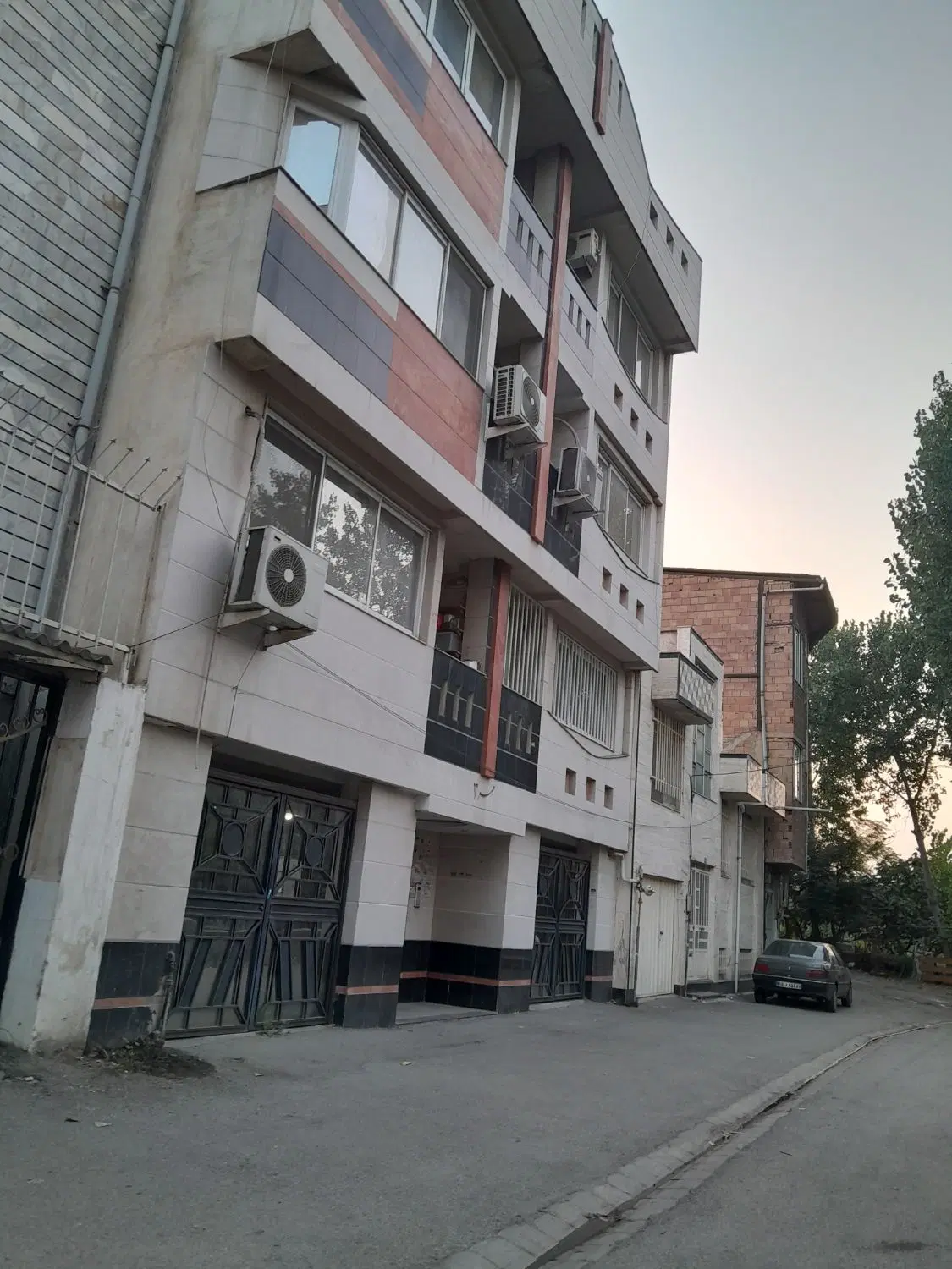 اجاره یک واحد مسکونی در دادگستری