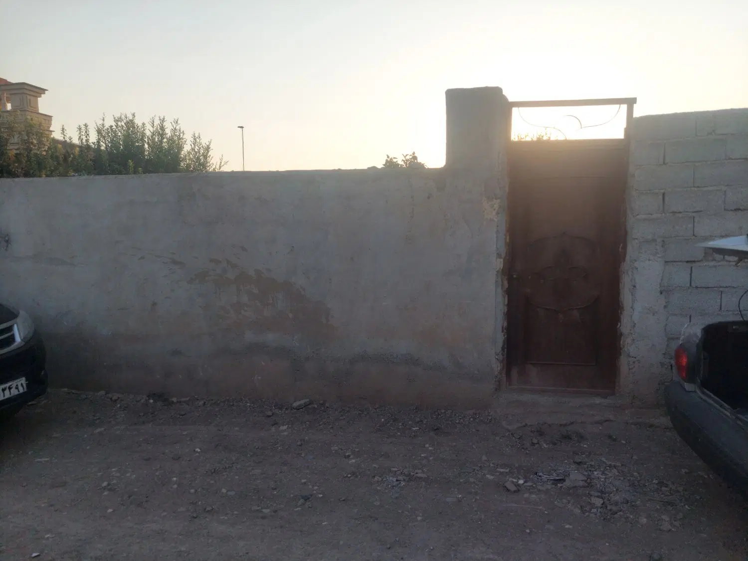 زمین مسکونی ۲۴۰ متر سند دار