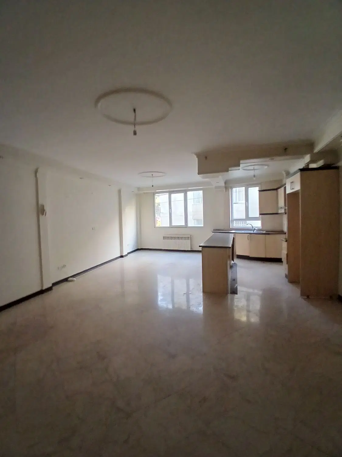 ۱۰۴ متر تاپ لوکیشن ظفر، نزدیک مترو
