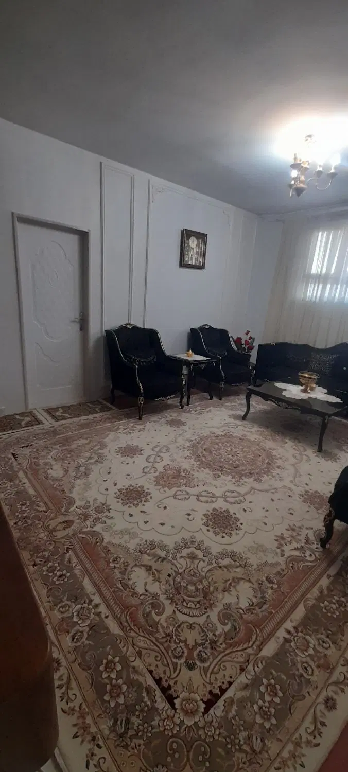 آپارتمان جنوبی در فیضیه غربی