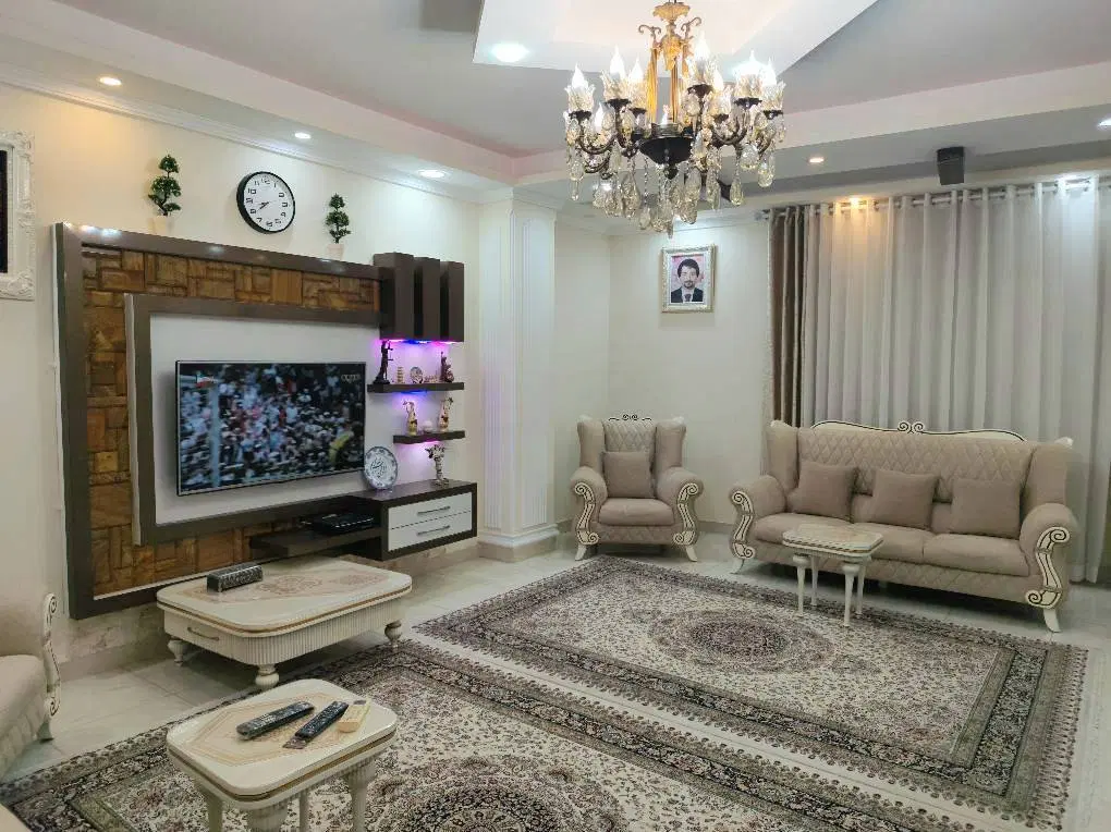 تک واحد_۱۱۵متر_۸ دی_پارکینگ اختصاصی_اسپیلت