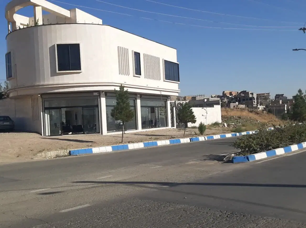 ۱۲۰ متر تجاری اجاره