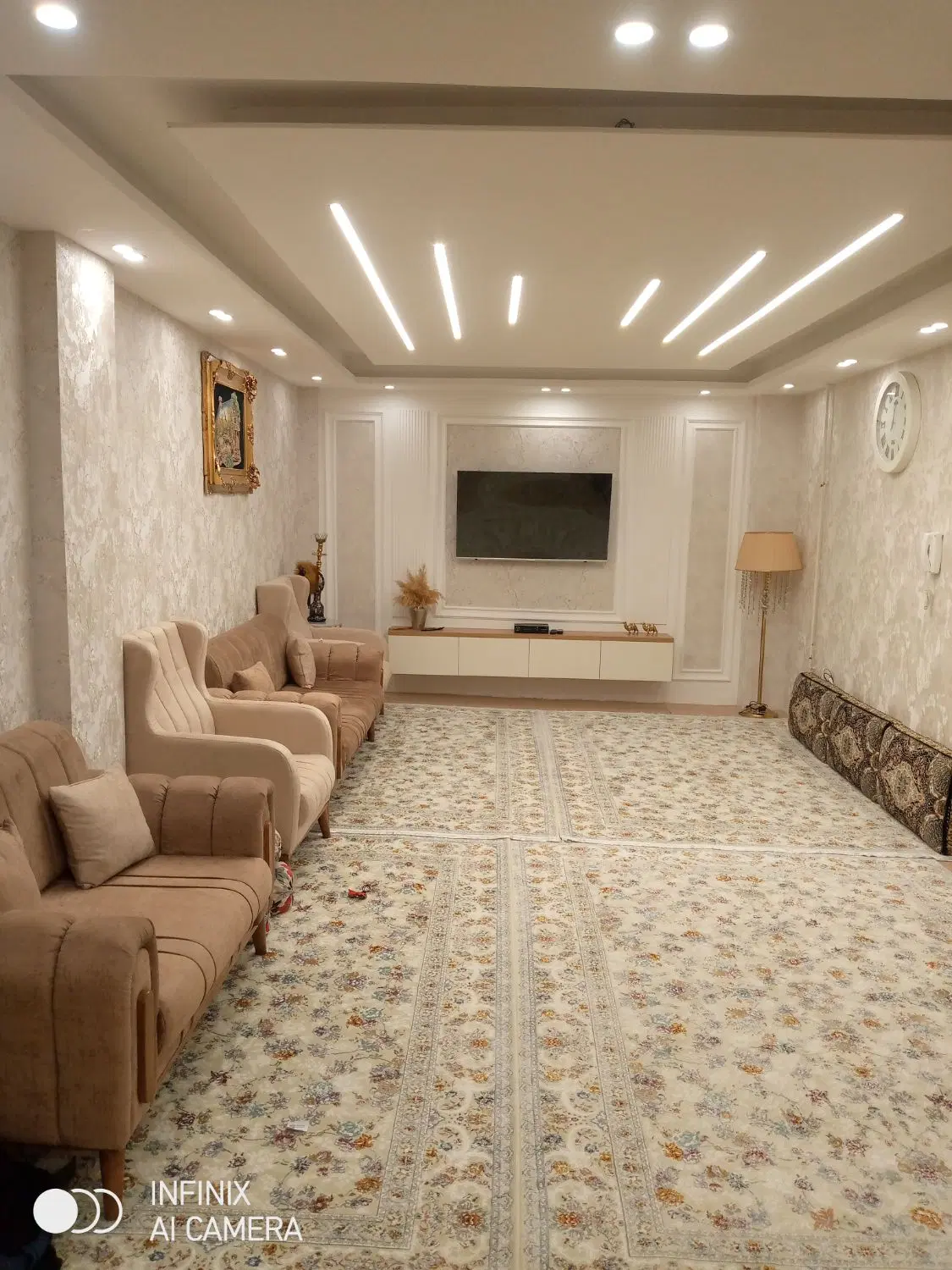 فروش خانه ی دو طبقه ی ویلایی آساوله
