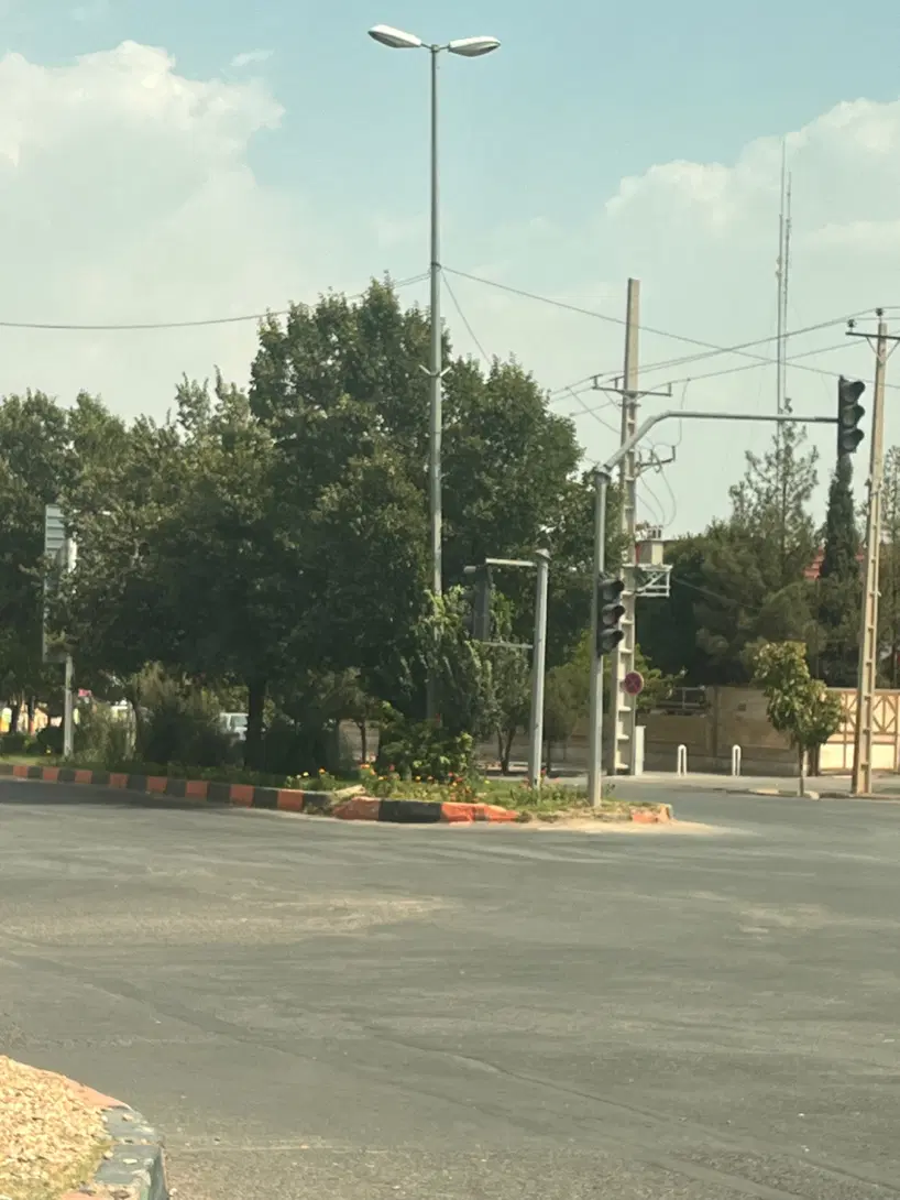 زمین سر نبش