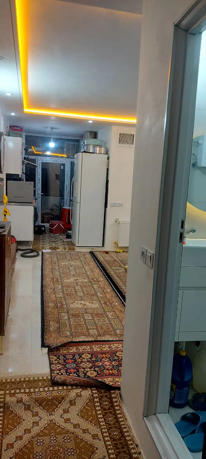 رهن یک واحد آپارتمان ۶۵ متری یک خواب طبقه ی اول