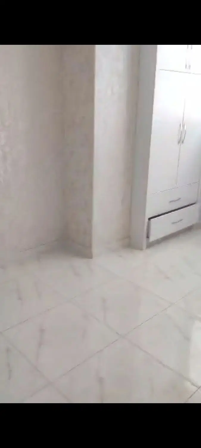 مورد اجاره ۱۵۰متری نوساز تمیز ولیعصرجنوبی آزادگان