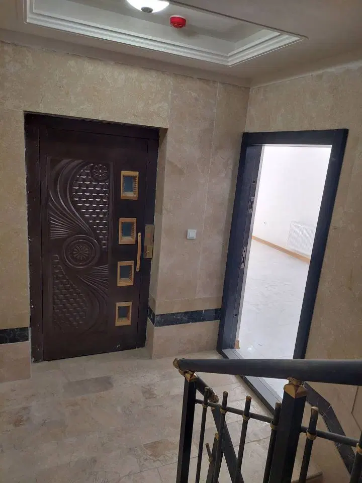 نارمک ۶۲ متر نوساز تک واحدی غرق نور دنج و خلوت