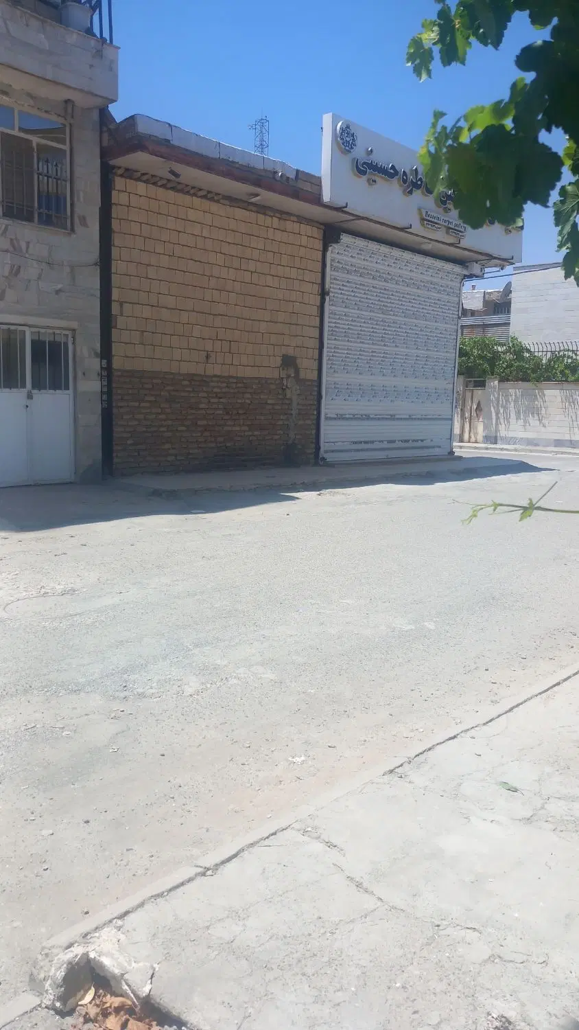 ملک کلنگی برای ساخت وساز در بلوار طاقبستان