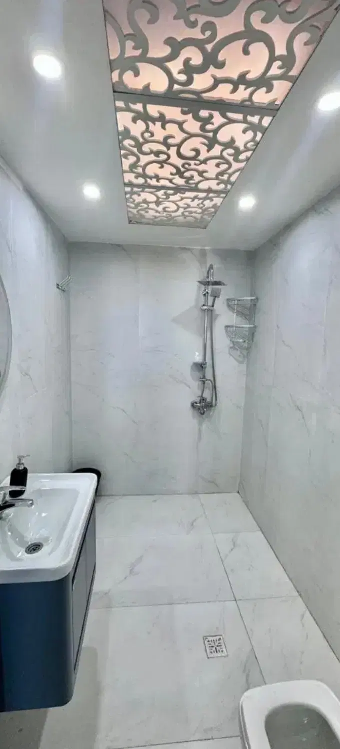 نیازمند همخونه خانم