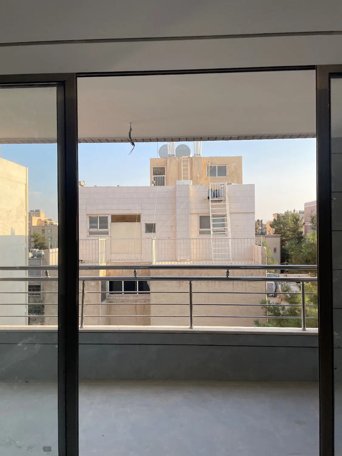 رهن و اجاره بهترین لوکیشن روحانی