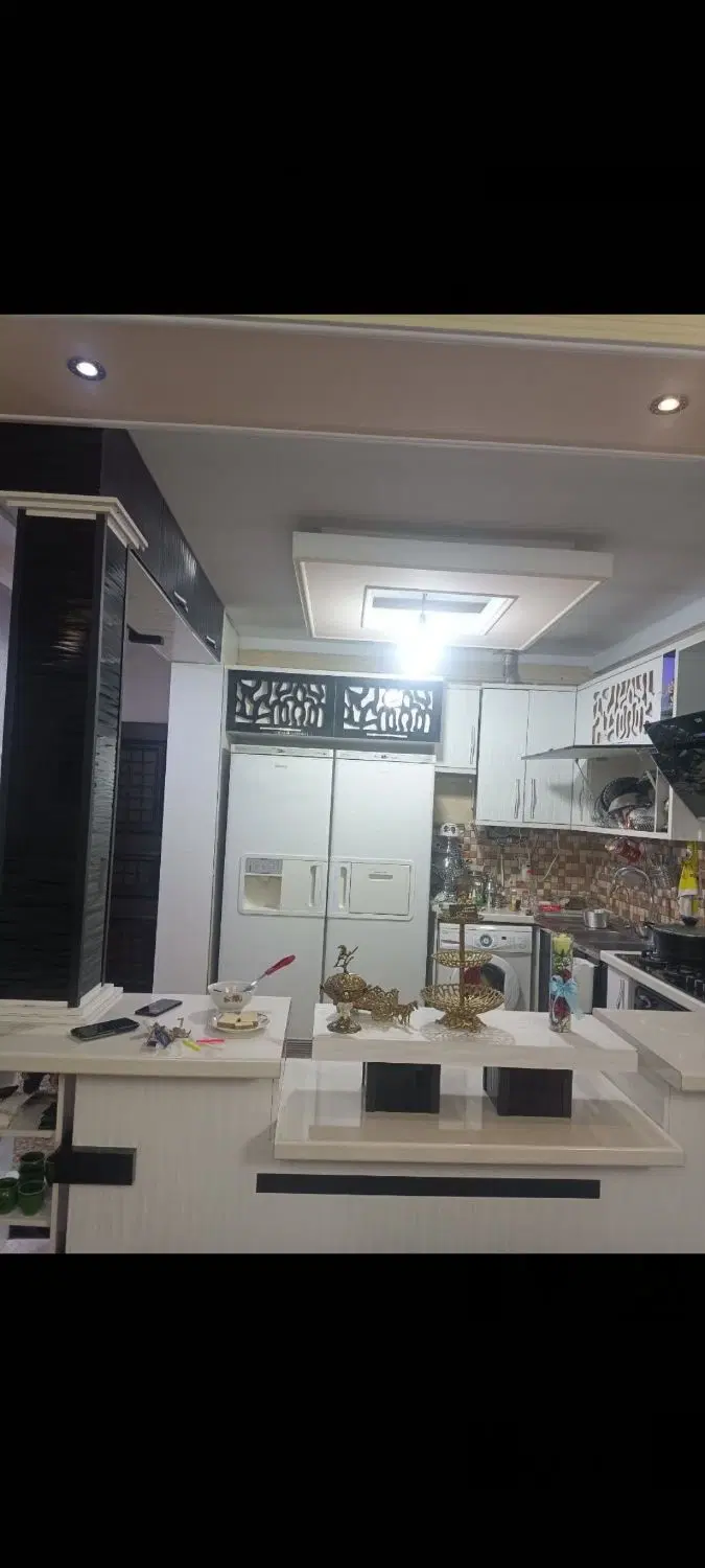 رهن خانه ۱۱۰متری دو خوابه فول امکانات